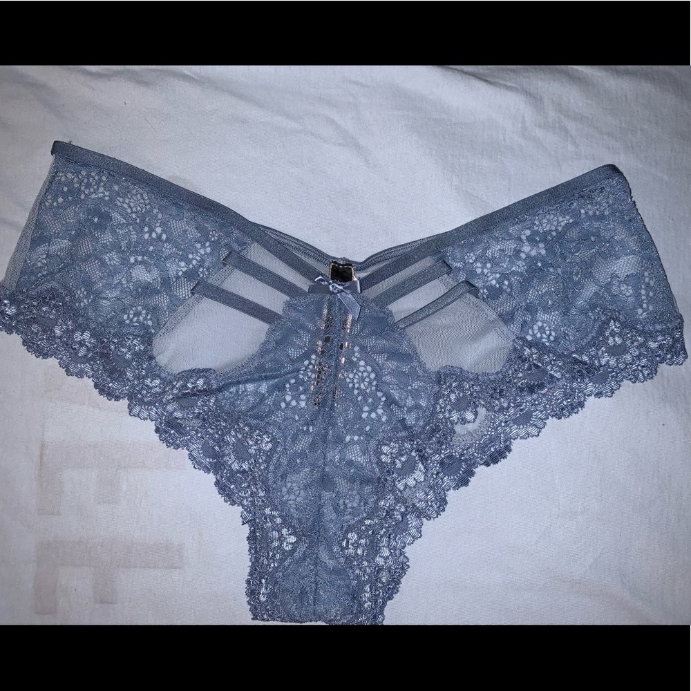 ⭐️ 2/$18 Sale ⭐️  Victoria’s Secret Cheeky Panty